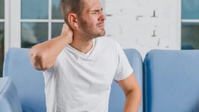 درمان دیسک گردن؛ راهنمای علمی از کاهش درد تا جراحی