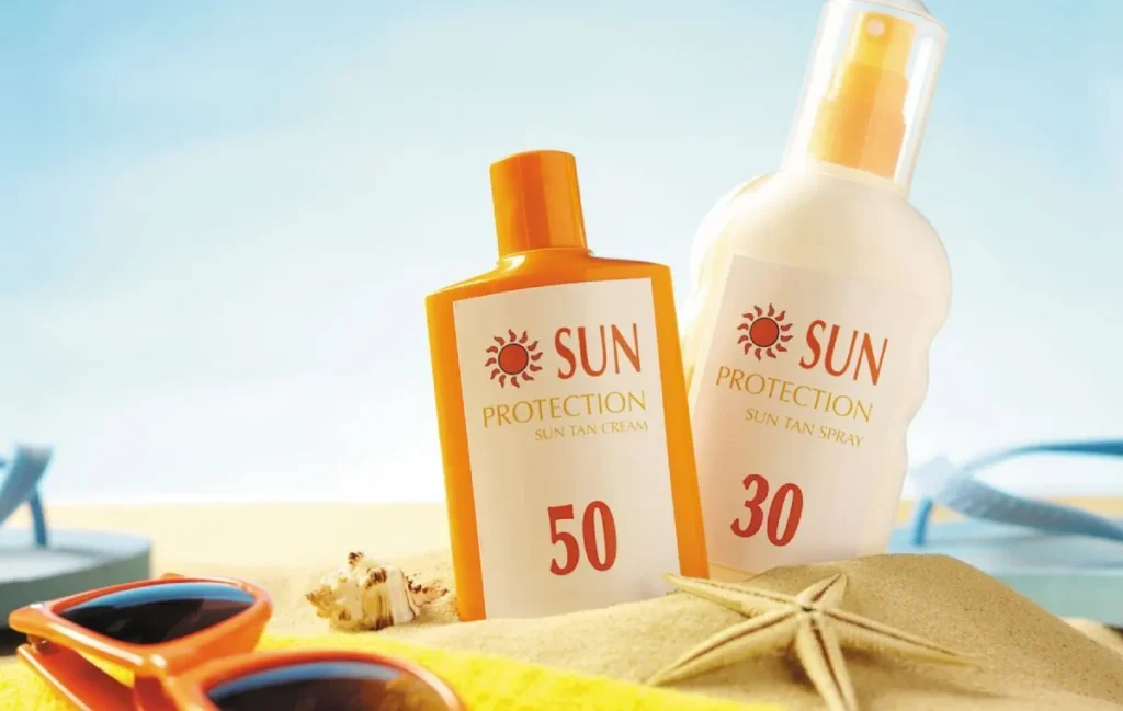 مهمترین تفاوت بین ضد آفتاب SPF30 و SPF50 در چیست؟ • دیجیکالا مگ